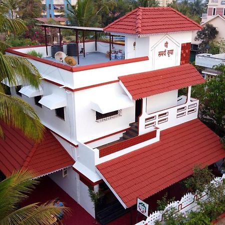 Gayatri Homestay Ratnāgiri 外观 照片