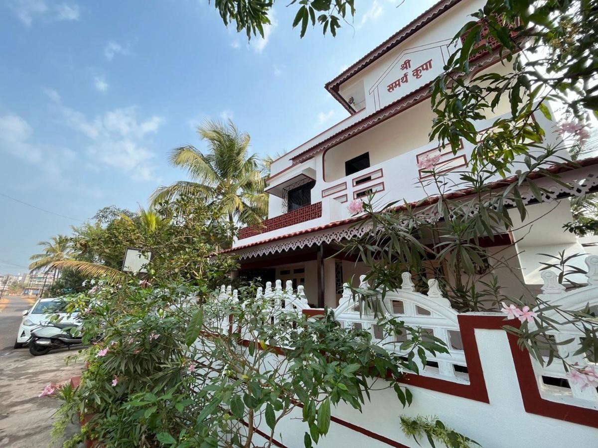 Gayatri Homestay Ratnāgiri 外观 照片