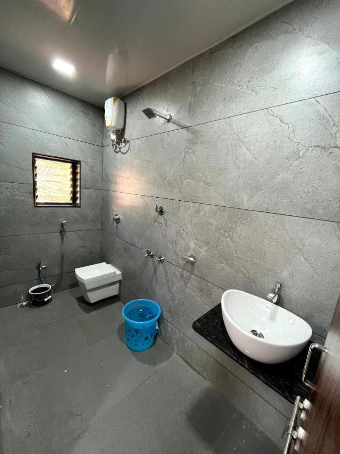 Gayatri Homestay Ratnāgiri 外观 照片